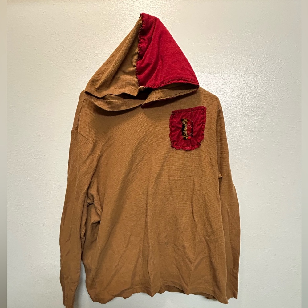 🧡 Puma Tan and Red Pullover Sweater 🧡